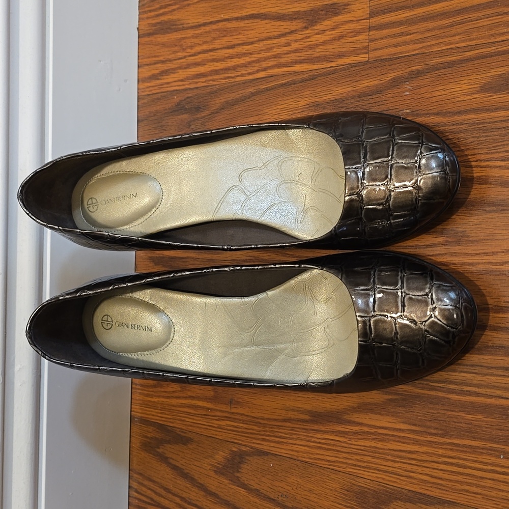 Giani Bernini Bronze Crocodile Embossed Heels